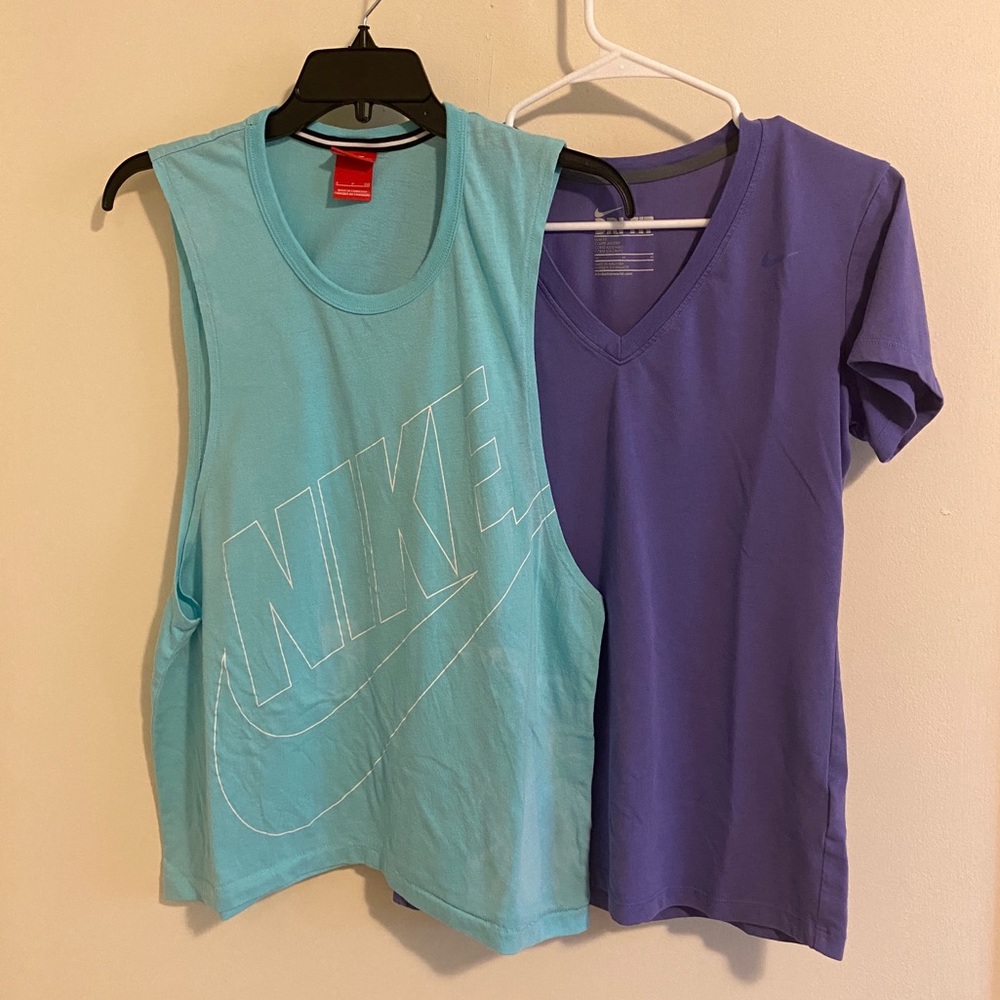 Two Nike Tops ✔️